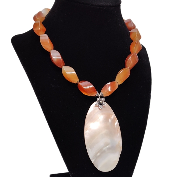 Vintage Jewelry - Vintage Sterling Silver Carnelian Mother Of Pearl Floral Pendant Necklace 18"